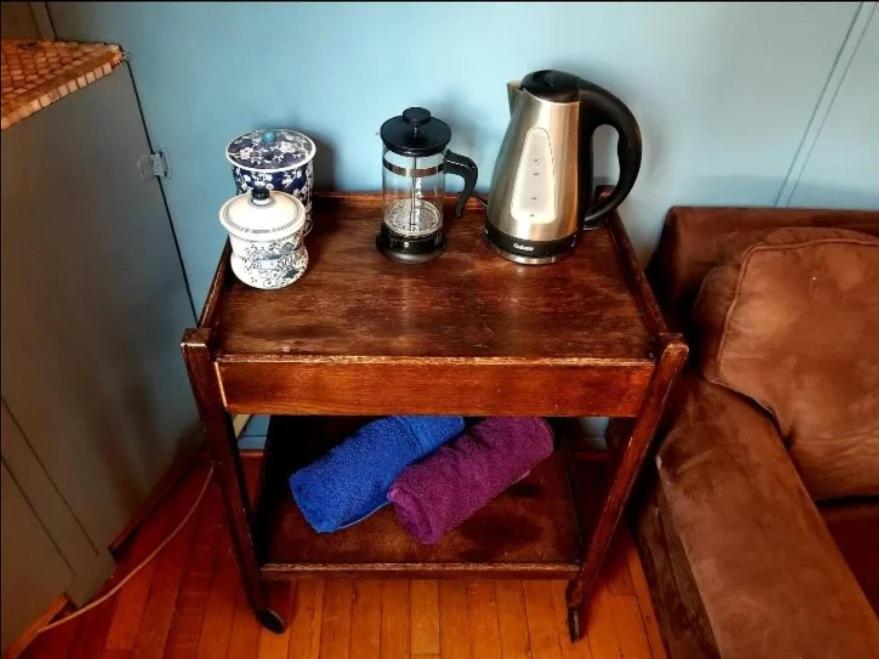 Chalet Backpacker's Dream With Detached Bathroom, Private Trails And Creek! Topanga Park